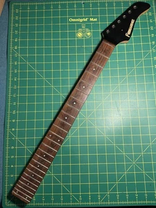 Guitarra Eléctrica Fernandes SFR-512 Stratocaster Mástil Palisandro Arce 24 Trastes Negro - Imagen 1 de 12