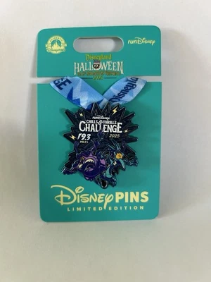 Prendedor de media maratón de Disney 2025 escalofríos y emociones Halloween edición limitada dolor y pánico Foto 1 de 2