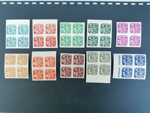 Czechoslovakia 1945 MNH Mi 480-489, Newspaper Delivery ** Postman ** - Picture 1 of 2