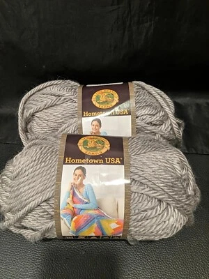 2 madejas ciudad natal EE. UU. hilo Dallas gris súper voluminoso 5 oz acrílico león nuevo Foto 1 de 2