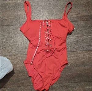 Costume da bagno Michael Kors MK cravatta davanti pezzo unico rosso collezione crociera taglia 8 - Foto 1 di 7