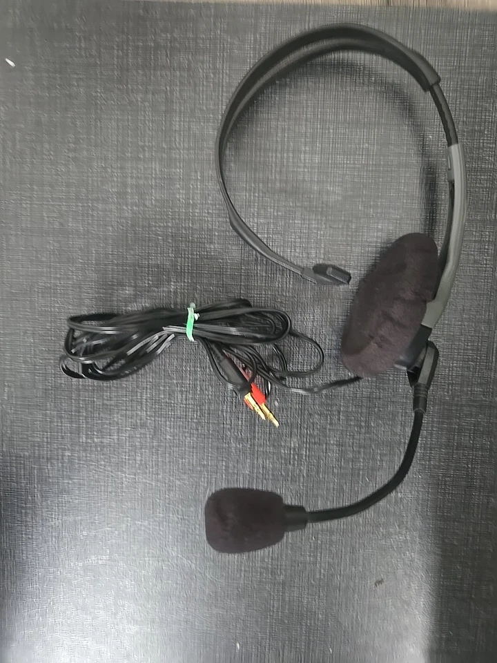 Auriculares Labtec C-316 negros con micrófono Boom PC acceso de voz Foto 1 de 2