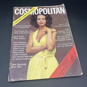 Cosmopolitan Magazine 1972 Harvard Lampoon Parody Henry Kissinger "Centerfold" - Imagen 1 de 7
