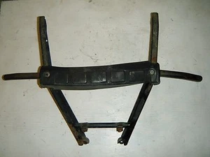 Suzuki Quadunner 250 1990 4x4 vehículo todo terreno doblado y retorcido agarre parachoques delantero empuñadura de barra - Imagen 1 de 7