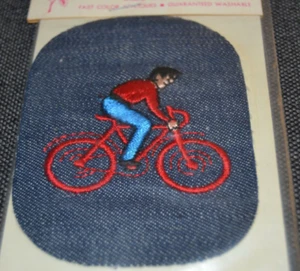 Denim Patch MAN RIDED RED BIKE FAHRRAD Vintage bestickt zum Aufnähen NOS USA - Bild 1 von 3
