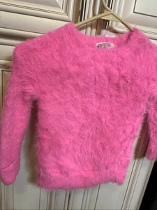H&M Mädchen flauschiger flauschiger Rundhals Langarm Pullover Pulli rosa Gr. 4-6Y - Bild 1 von 10