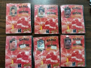 5-1994 Action Packed Badge of Honor NFL's Greatest Players Packs of 4 Pins🔥 - Picture 1 of 7