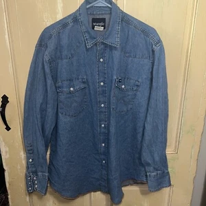 Vintage Wrangler Shirt Adult Denim Western Pearl Snap Extra Long Tails XLT - Picture 1 of 6