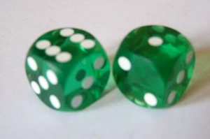 1 pair of GREEN Precision dice for Backgammon. 5/8 inch (16mm). FREE p&p UK - Picture 1 of 1