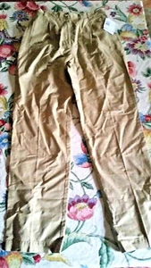NWT Liz Claiborne Lizsport Size 8 Pleated Front Khakis - Picture 1 of 2