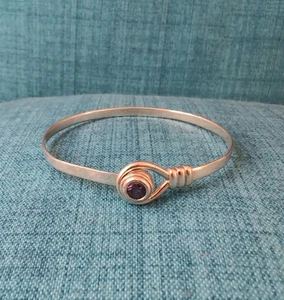 Brazalete brazalete de plata de ley 925 con acento de amatista cierre de gancho y bucle - Imagen 1 de 7