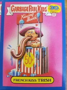 Cubierta de cómic azul Garbage Pail Kids 2015 serie 2 30th 4a beso francés trish - Imagen 1 de 1