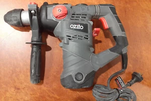 OZITO - Corded Rotary Hammer Drill Kit - RHD1600 - Picture 1 of 9
