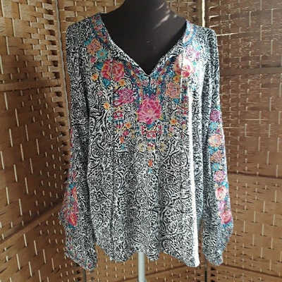 Tunic Top Popover Boho Black & White w/ Colorful Floral Embroidery Rayon Size S - Image 1 of 4