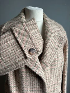 Vintage JULIUS CASTLE ISLAND Irish Tweed Coat 12 10 pure new wool pink Blogger - Picture 1 of 21