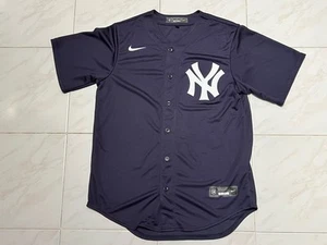 Nike MLB New York Yankees Azul Marino Blanco Casa Réplica Equipo Camiseta Para Hombres M Nueva - Imagen 1 de 2