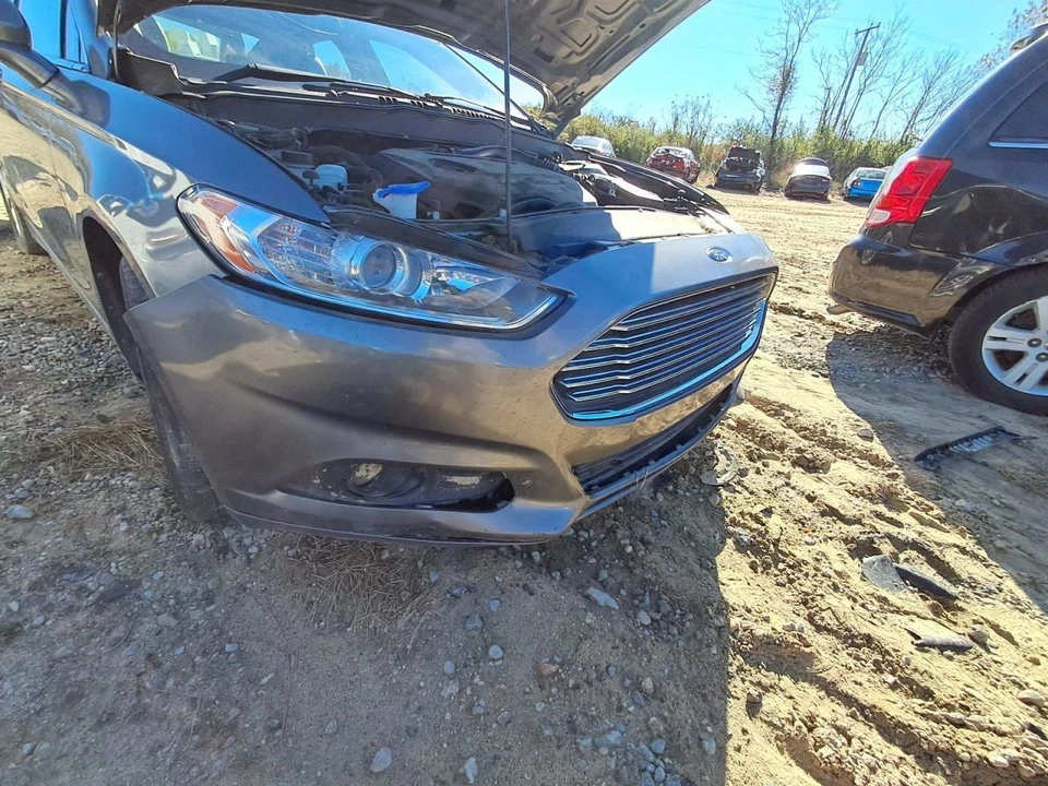 Faro halógeno derecho pasajero compatible con 13-16 FUSION 2737920 Foto 1 de 3