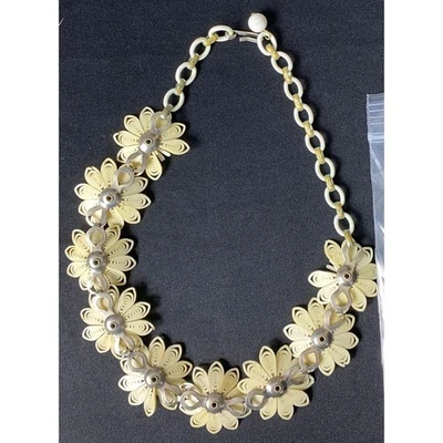 Gargantilla collar flor margarita crema vintage encanto llamativo Foto 1 de 2