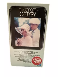 Great Gatsby VHS 1988 FORMER BLOCKBUSTER RENTAL VIDEO Robert Redford Mia Farrow - Foto 1 di 3