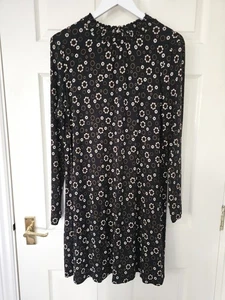M&S Floral Jersey Dress Size 16 Black Beige Tan Long Sleeves Stretch Fabric - Picture 1 of 12