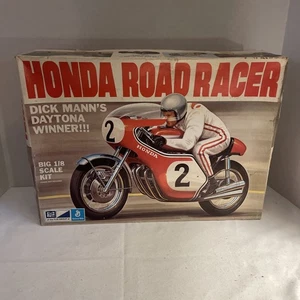 Honda Road Racer Dick Mann's Daytona Winner! Vintage Model - Picture 1 of 17
