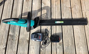Bosch Akku Heckenschere AHS 50-20 LI mit AKKU + Ladegerät - Bild 1 von 6