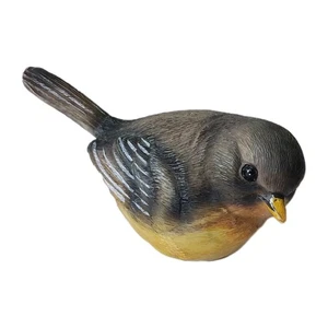 Robin Bird Figurine Detailed Resin 2" tall. p-6 - Picture 1 of 8