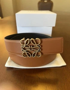LOEWE Cinturón de Cuero Reversible Anagrama Dorado Marrón/Negro - Se Ajusta a Cintura 36 Pulgadas - Imagen 1 de 5