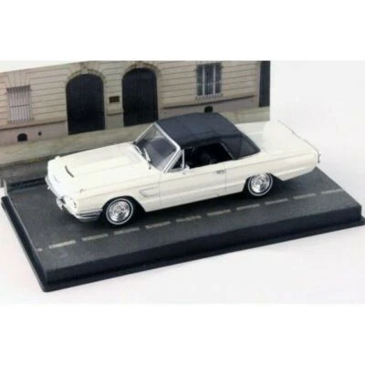 JAMES BOND 007 - Ford Thunderbird - 1:43 Eaglemoss - Thunderball In Diorama - Image 1 of 4