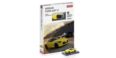 MINI CARRO E LIVRO SCRATCH & DENT KYOSHO Nº13 FAIRLADY Z IKAZUCHI Amarelo K07117Y - Imagem 1 de 4