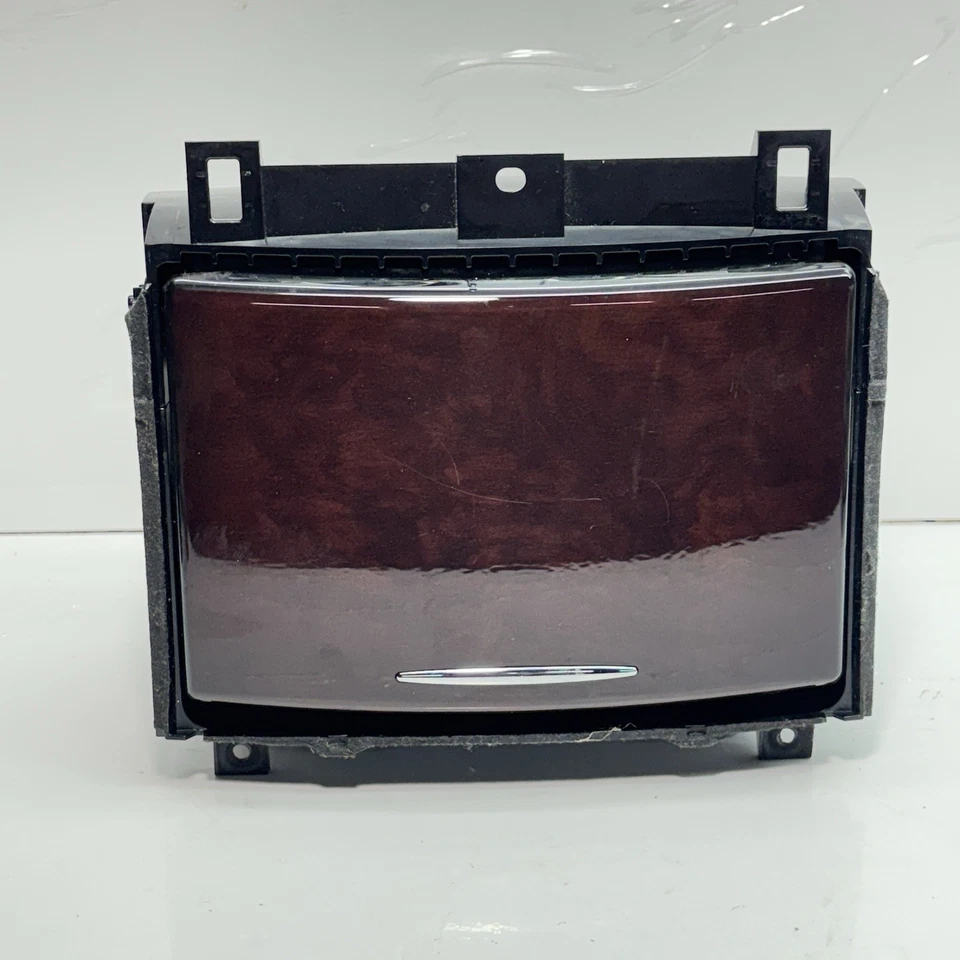 Suporte para copo console central M2011-2019 Infiniti M37 Q70 Q70L madeira ASSY FABRICANTE DE EQUIPAMENTO ORIGINAL - Imagem 1 de 4