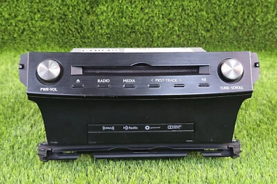 2015-2017 Lexus IS350 IS200T Gracenote XM HD radio Head unit 86130-53Q90 Oem - Image 1 of 4