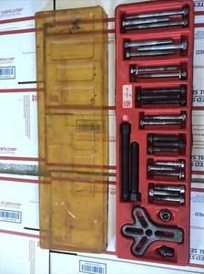 Juego de extractores de agarre de perno MAC Tools USA STP100 - Imagen 1 de 6
