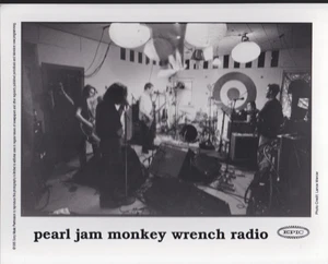 Pearl Jam Monkey Schraubenschlüssel Radio Pressemitteilung 1995 - Bild 1 von 2