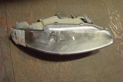 Faro derecho pasajero compatible con 95-98 TALON 67319 Foto 1 de 4