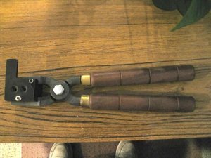 SAECO No. 381 Two Cavity Bullet Mold with Handles - Picture 1 of 4