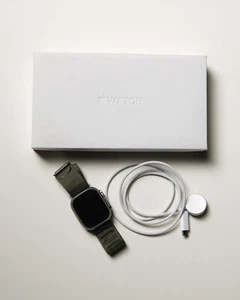 APPLE WATCH ULTRA 1 - Smart Watch A2622 Starlight Alpine Loop 49mm Great - Zdjęcie 1 z 9