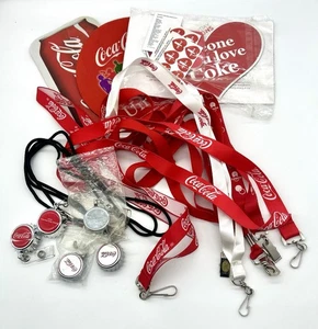 Konvolut Coca Cola Schlüsselband Abzeichen Rollen Mauspads und mehr - Bild 1 von 8