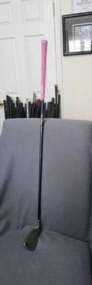 TOUR EDGE SP1 PITCHING WEDGE WOMENS W/NEW GRIP - Image 1 of 4