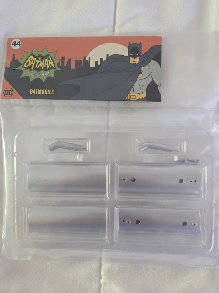 Fanhome Build The 1966 Batimóvil TV Batman Coche Escala 1/8 Modelo Kit Edición 44 Foto 1 de 1