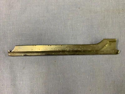 Oldsmobile Olds Cutlass 442 1965 4-4-2 luz trasera derecha barra central Foto 1 de 2