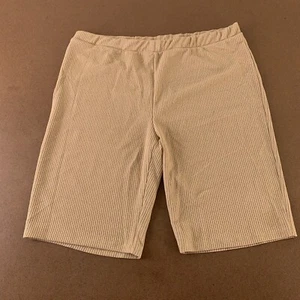 Fashion Nova Women's Size 3X Tan Rib Knit Mid Rise Pull On Bike Shorts NWT - Picture 1 of 10