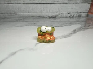 The Grossery Gang Grub Sub Bug Strike Glow In The Dark Series 4 Mini Squish Fig - Picture 1 of 3