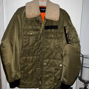 Men’s Dsquared2 Jacket. Multi pocket puffer, size 50 (L) - Picture 1 of 3