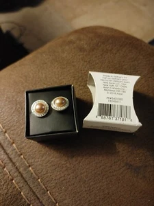PENDIENTES DE PERLAS DE CHOCOLATE AVON OTOÑO ROMANCE NUEVOS EN CAJA - Imagen 1 de 1