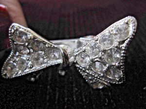 Small Silver Rhinestone Bow Hair Clip Made in Japan - Picture 1 of 4
