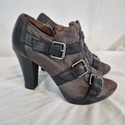 Naya Heels Women 7M Kindred Shoe Gray Leather Triple Strap Buckle Peep Toe Block - Image 1 of 4