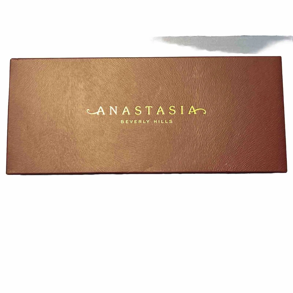 Anastasia Beverly Hills FALL ROMANCE 12 色眼影盘全新带盒 — 第 1/1 张图片
