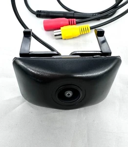 Car Front View Camera For Toyota Highlander 2015-2017 Frontkamera Parking Grille - Picture 1 of 12