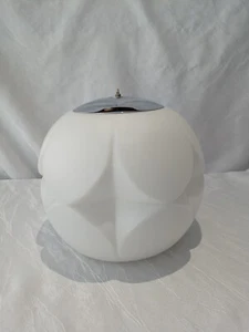 Lampada a sospensione Peill & Putzler ICE Ball Sputnik anni 70 vetro opale design raro #2 - Foto 1 di 5